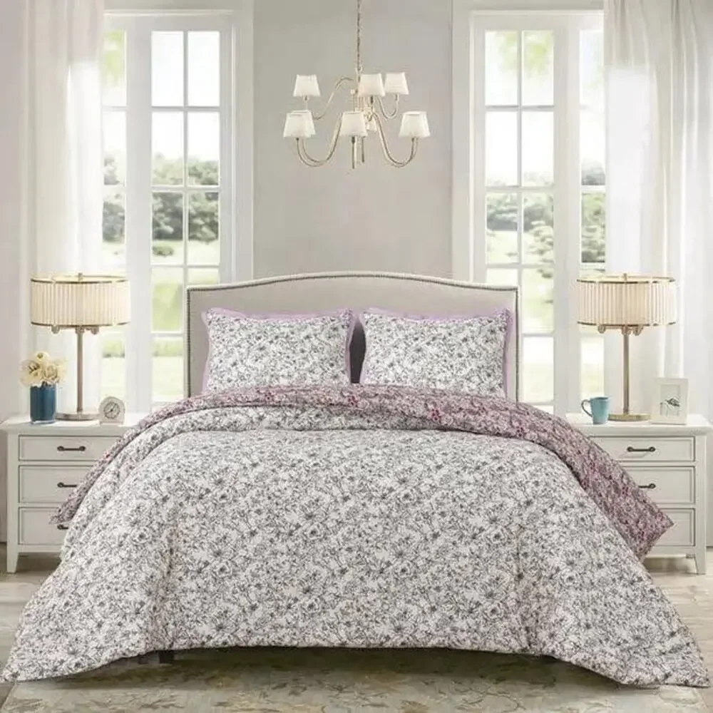 NWT Vera Bradley King 3-Piece Comforter Set, Floral Black and White Reversible